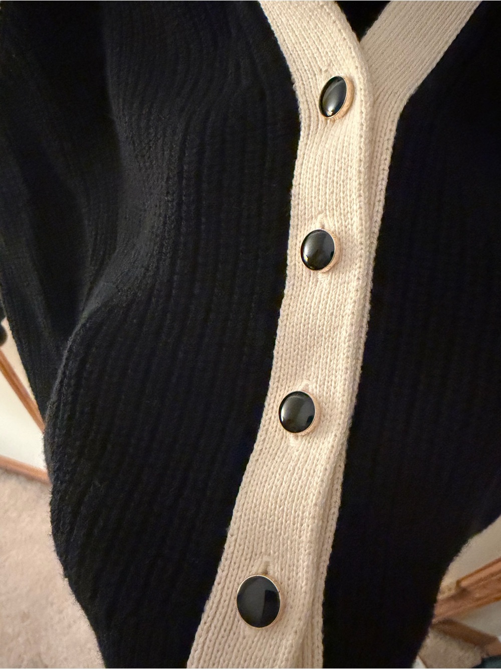 525 America Black Knit V-Neck Vest with Cream Trim - Picture 3 of 4